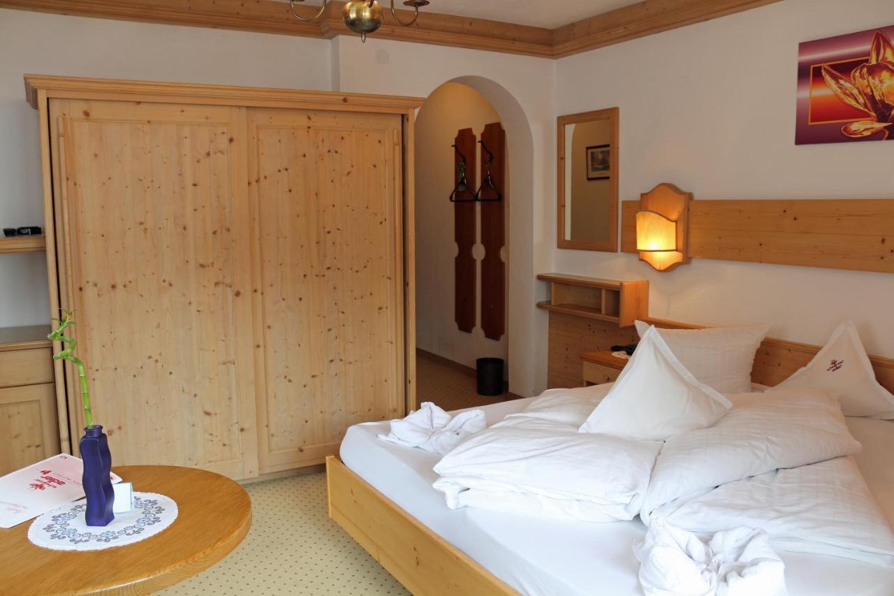 Hotel Schwarzer Adler Hintertux Ngoại thất bức ảnh