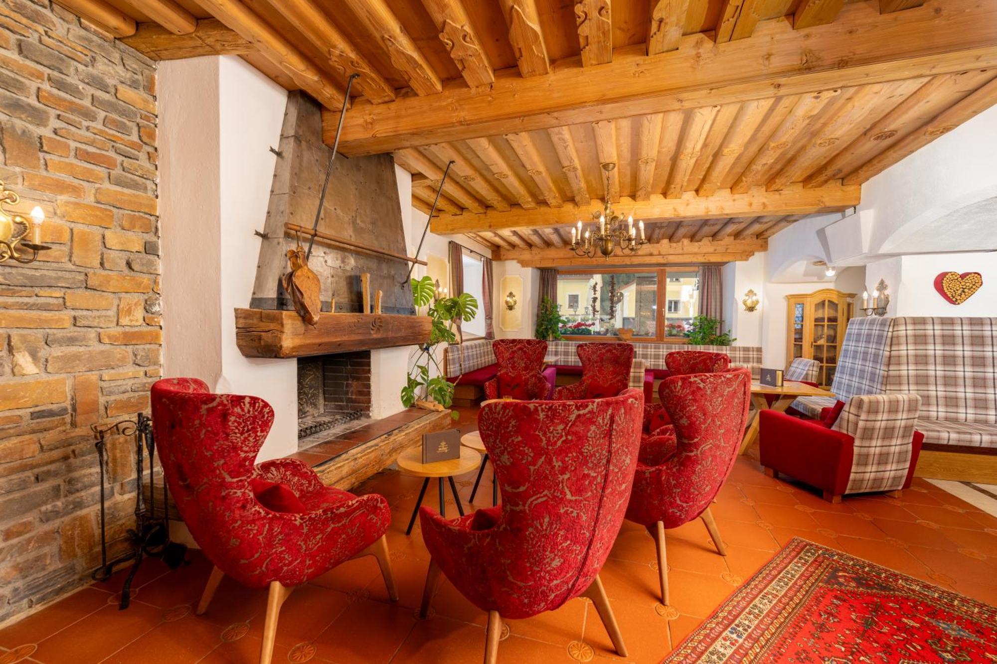 Hotel Schwarzer Adler Hintertux Ngoại thất bức ảnh